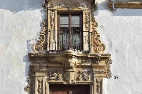 Portada Casa de los Torres